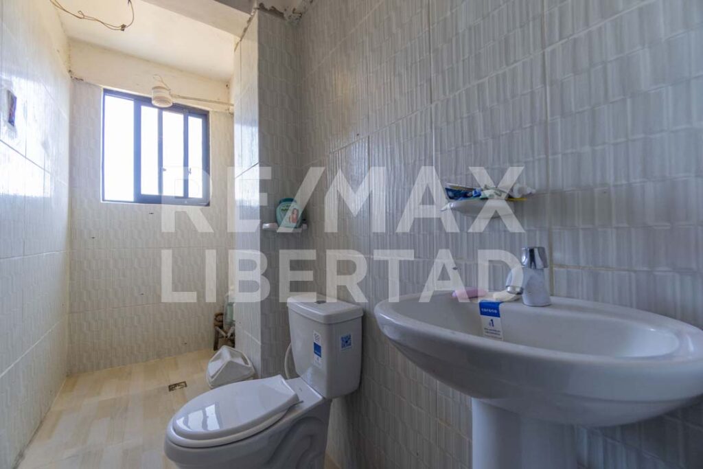 Casa en Obra Gruesa en Venta - Villa Armonía, Cochabamba